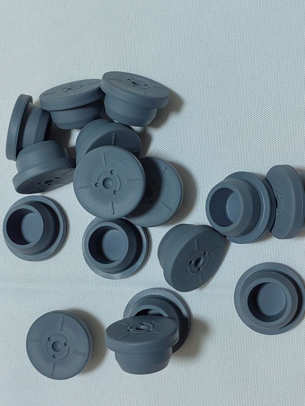 Envase farmacéutico de 13 mm 20 mm 28 mm 32 mm Sin lavado Estéril tapón de caucho butílico médico para vial de vidrio inyectable