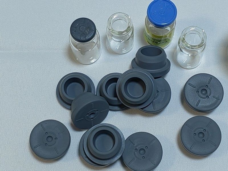 28 mm 32 mm Óxido de etileno Consumibles médicos esterilizados de goma butílica de bromo tapones para vial de inyección de vidrio