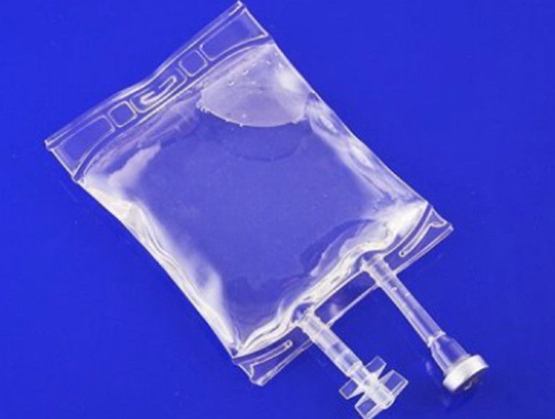Bolsa de perfusión de PVC vacía para uso médico con solución salina normal Bolsa de goteo con cloruro de sodio 100 ml 250 Cc 500cc Bolsa de perfusión de PVC de dos puertos IV