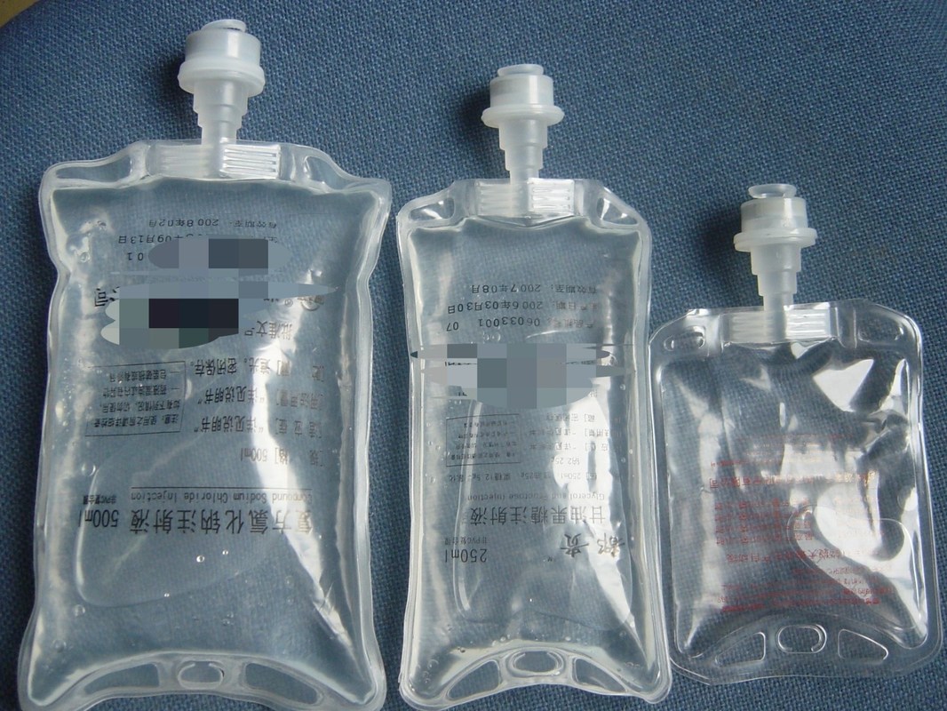 Saco médico de goteo de 250 ml 500 ml Salina salina normal estéril Saco de infusión desechable no de PVC Saco de solución líquida