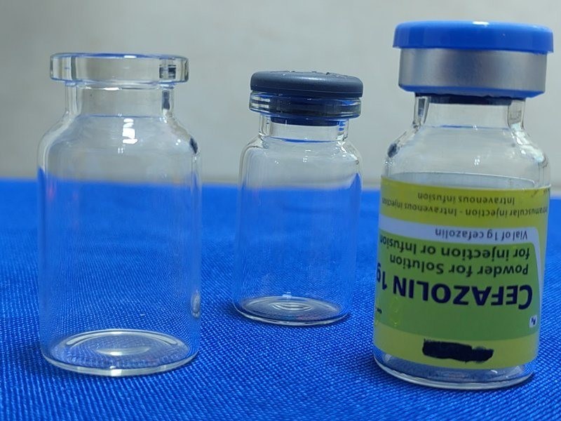 5 ml 7 ml 10 ml Vial de vidrio medicinal estéril transparente Cuello comprimido Vial de vidrio tubular para inyección